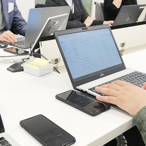 16:00 得意先との定例会で次週へのアクションを確認 | 川上 直輝 リテールプロデュース職