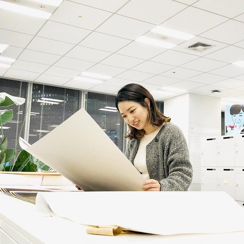 13:30 校正チェック | 土井 萌未 印刷・什器プロデュース職