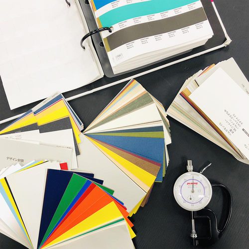 17:00 印刷の仕様を共有 | 土井 萌未 印刷・什器プロデュース職