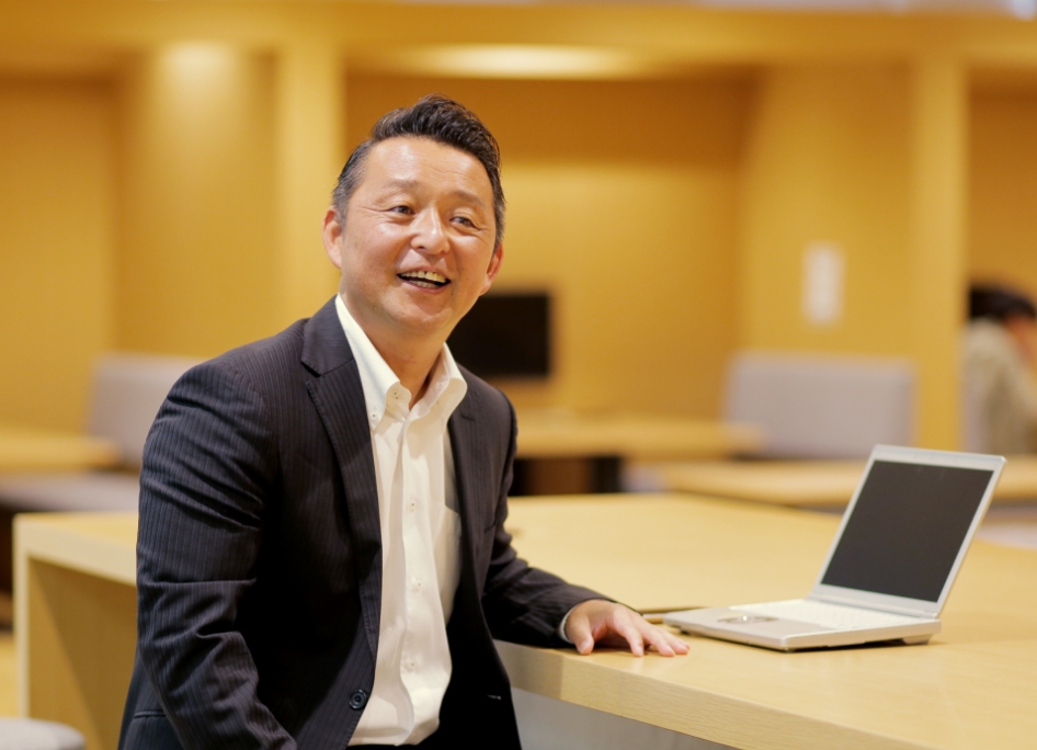 国や地方公共団体の仕事を、トータルでサポートする。