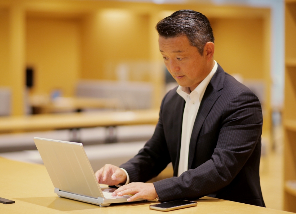 1万人の潤滑油になることを目指して。